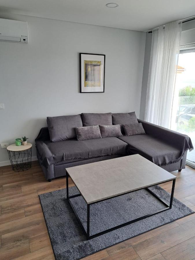 B & R Summer Breeze Apartments Nin Extérieur photo