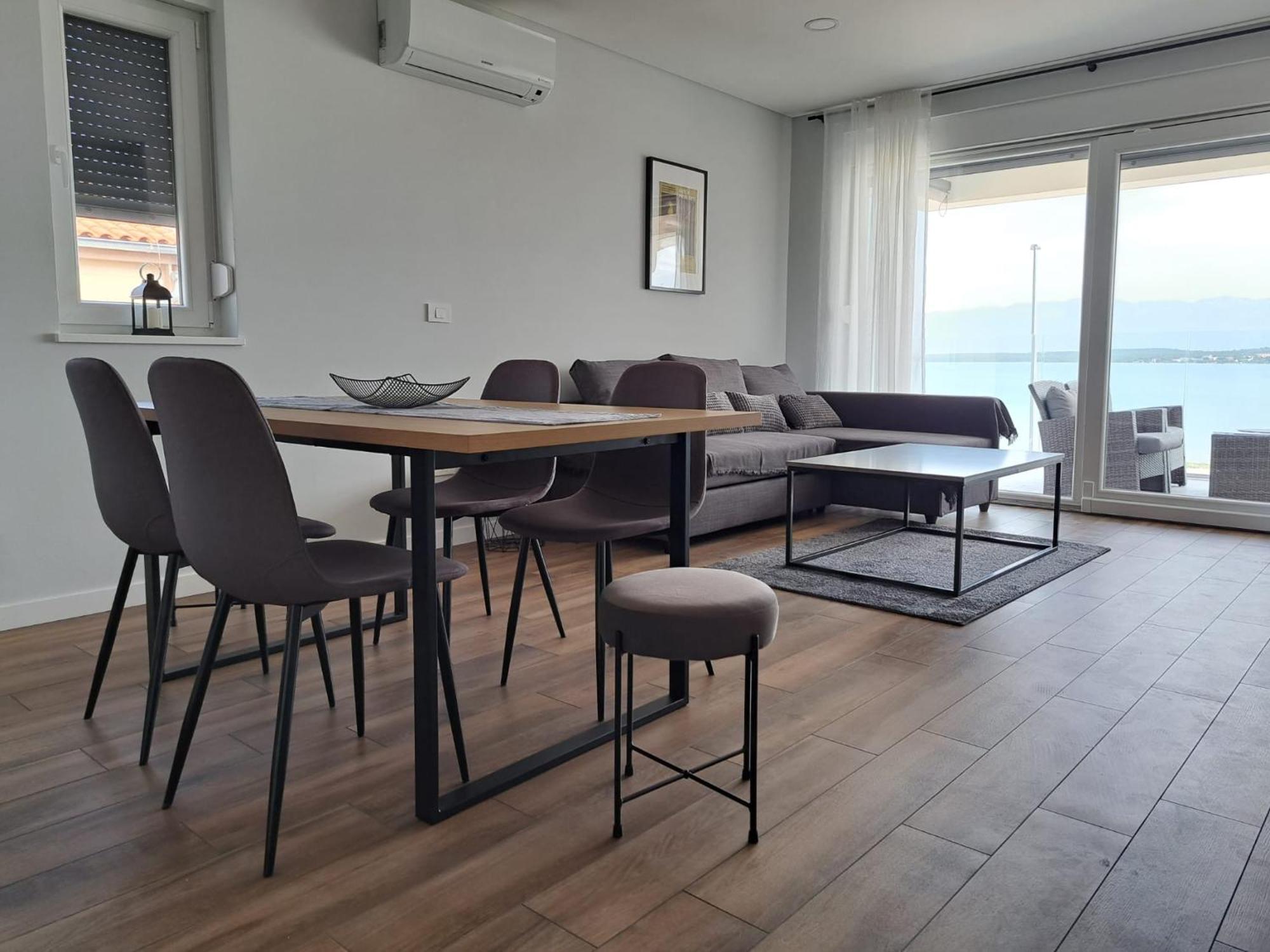B & R Summer Breeze Apartments Nin Extérieur photo