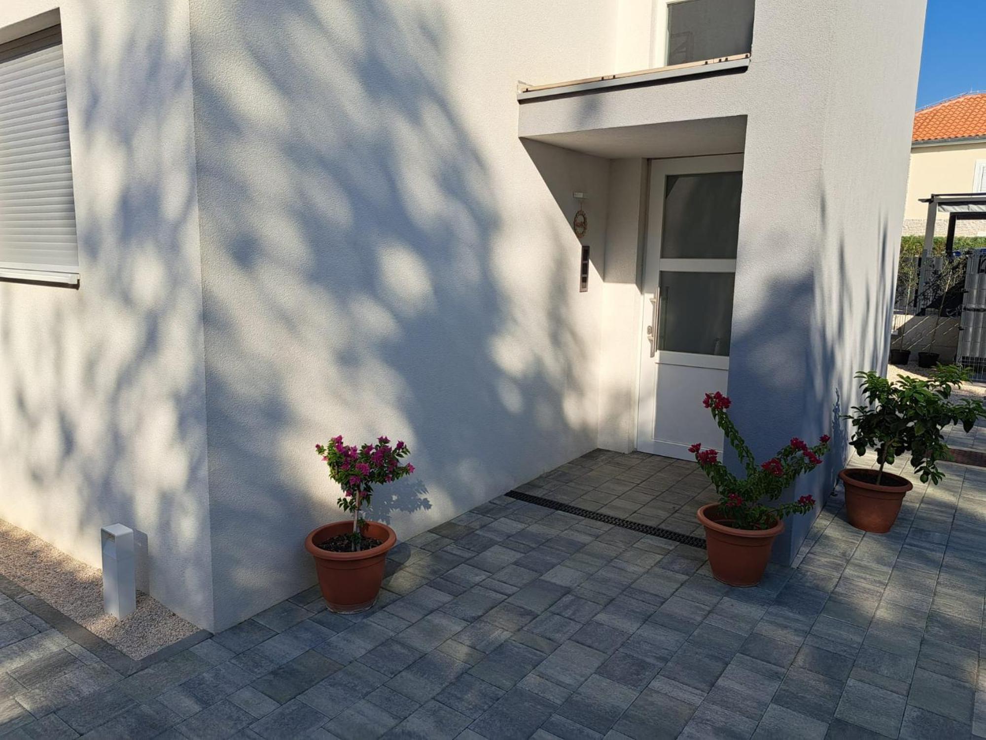 B & R Summer Breeze Apartments Nin Extérieur photo