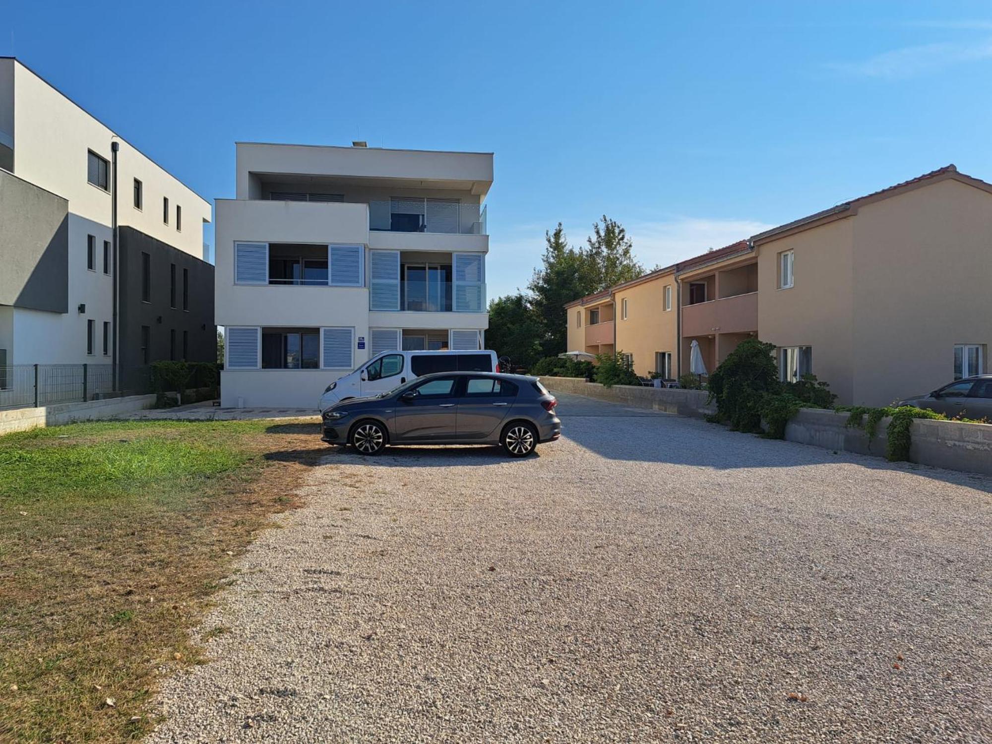 B & R Summer Breeze Apartments Nin Extérieur photo
