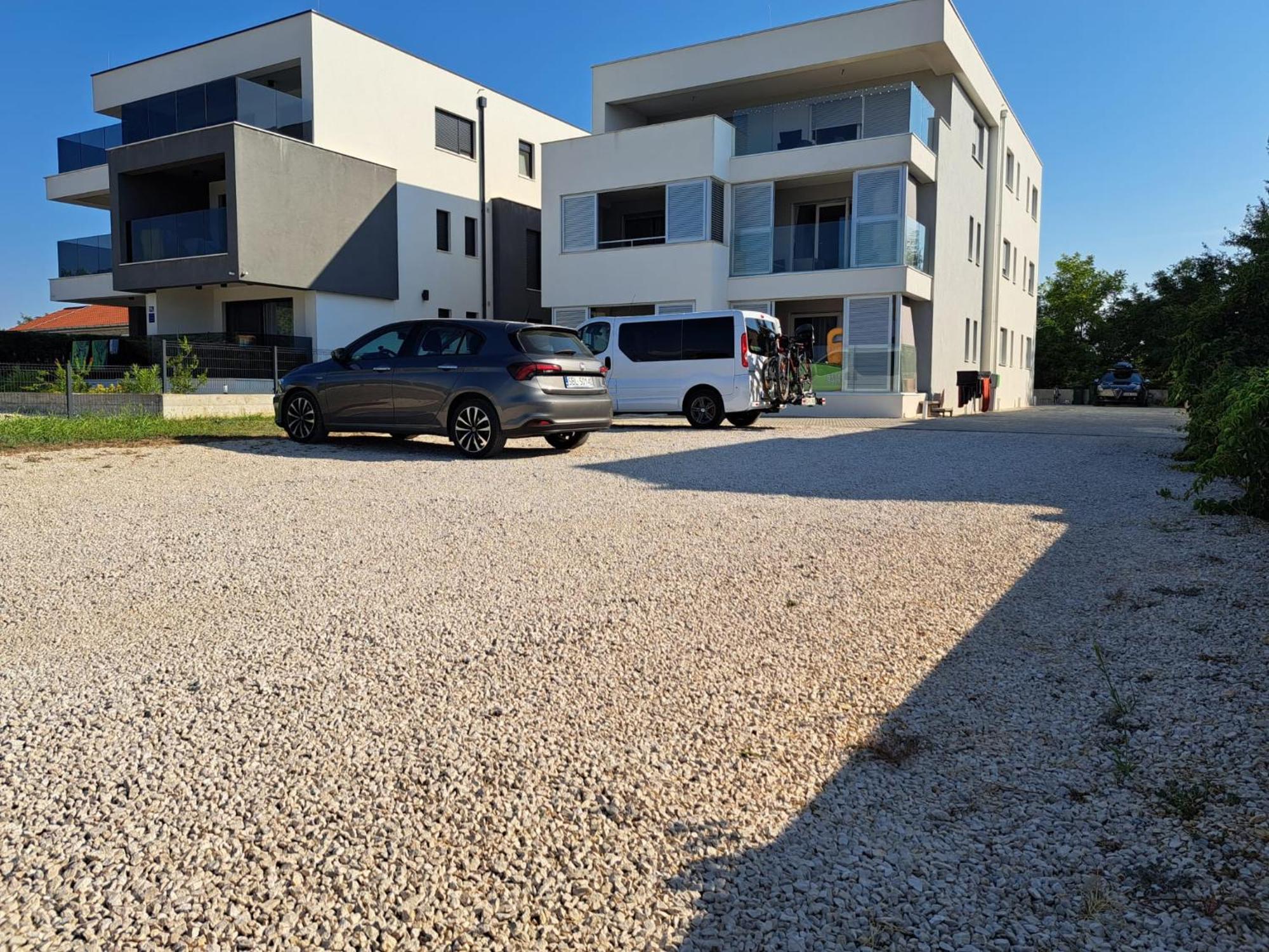 B & R Summer Breeze Apartments Nin Extérieur photo
